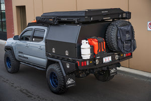 Double aluminum jerry can holder